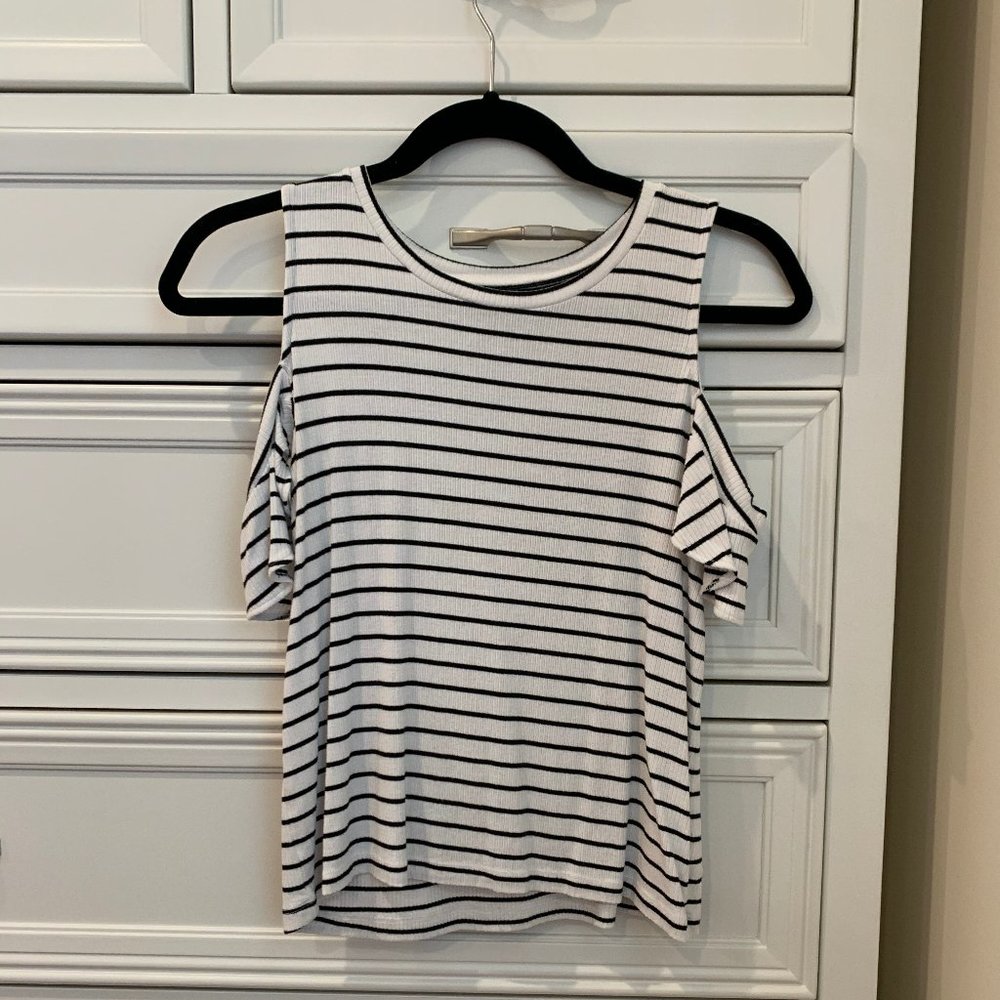 American Eagle Ribbed Flutter Cold Shoulder Shirt